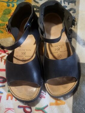 Aurora Shoe Co. Black Leather Open Toe Sandals